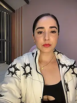 Snapshot of Victoria-And1 chatting on 02/03/26, 01:26 Victoria-And1 online show from 02/03/26, 01:26