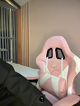 Snapshot of Victoria-And1 chatting on 02/23/26, 01:14 Victoria-And1 online show from 02/23/26, 01:14