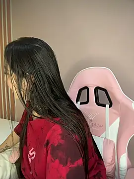 Snapshot of Victoria-And1 chatting on 02/27/26, 01:49 Victoria-And1 online show from 02/27/26, 01:49