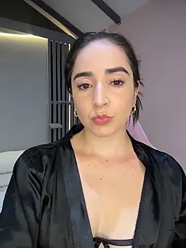 Snapshot of Victoria-And1 chatting on 03/25/26, 01:33 Victoria-And1 online show from 03/25/26, 01:33