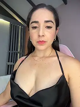 Snapshot of Victoria-And1 chatting on 04/04/26, 01:26 Victoria-And1 online show from 04/04/26, 01:26