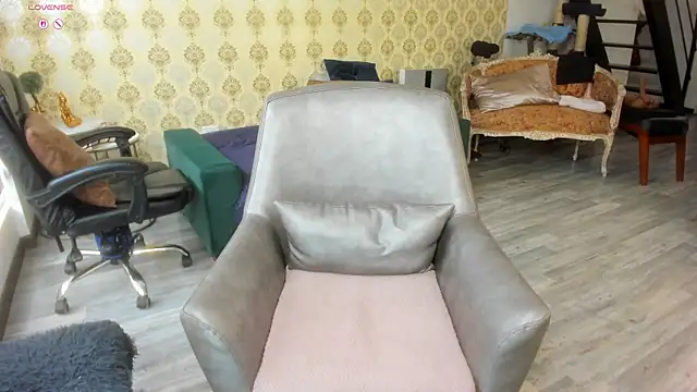  angelina class 7 online show from 10/21/25, 02:51