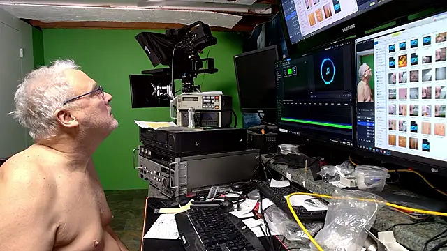 ButtCrackShowing-OOPS online show from 03/13/26, 02:18