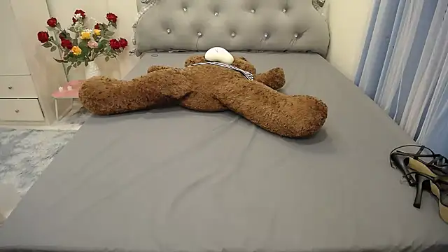 Snapshot of Lavender_Sweet chatting on 01/13/25, 03:58 Lavender Sweet online show from 01/13/25, 03:58