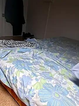 molozeb online show from 10/25/25, 06:24