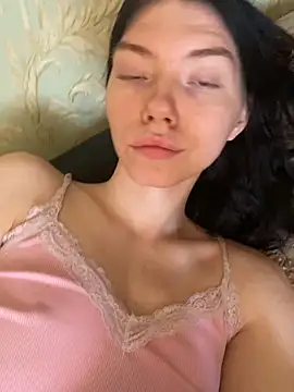 Lisaaa Alisa online show from 10/20/25, 04:02