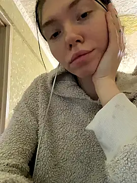 Snapshot of Lisaaa_Alisa chatting on 11/06/25, 04:24 Lisaaa Alisa online show from 11/06/25, 04:24