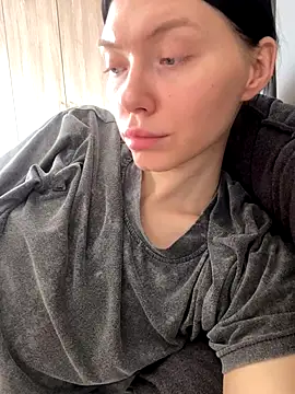 Snapshot of Lisaaa_Alisa chatting on 12/14/25, 06:52 Lisaaa Alisa online show from 12/14/25, 06:52