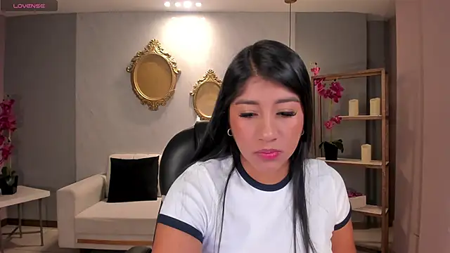 JessicaWilliams1 online show from 09/24/25, 10:29