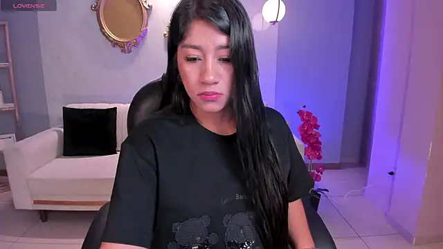 JessicaWilliams1 online show from 11/05/25, 09:48