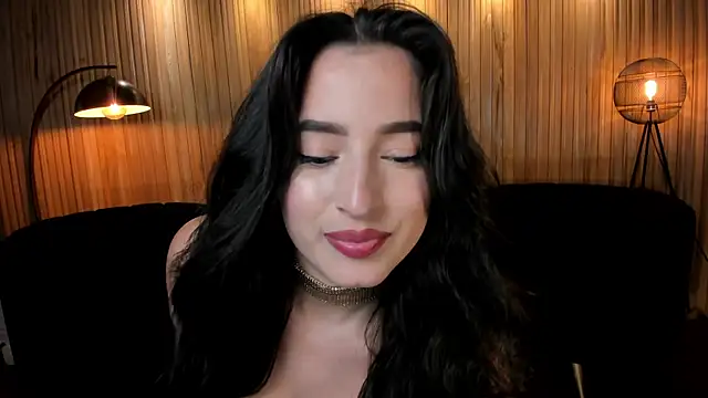 Snapshot of DominiqueVega chatting on 04/15/26, 10:10 DominiqueVega online show from 04/15/26, 10:10