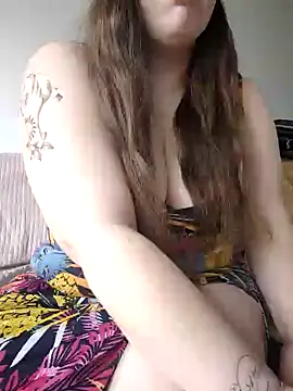 Snapshot of FrancaiseLynne chatting on 01/28/25, 10:02 FrancaiseLynne online show from 01/28/25, 10:02