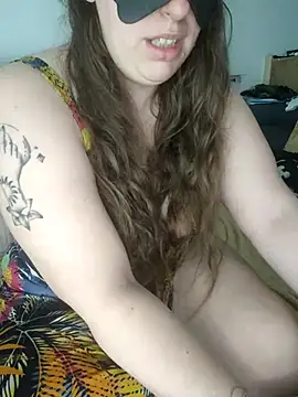 Snapshot of FrancaiseLynne chatting on 03/22/25, 11:00 FrancaiseLynne online show from 03/22/25, 11:00