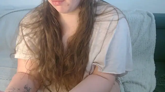 Snapshot of FrancaiseLynne chatting on 03/07/26, 04:04 FrancaiseLynne online show from 03/07/26, 04:04