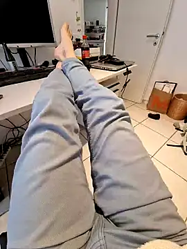 Snapshot of Lorent6969 chatting on 01/28/25, 11:49 Lorent6969 online show from 01/28/25, 11:49