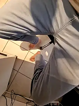 Snapshot of Lorent6969 chatting on 02/03/25, 11:53 Lorent6969 online show from 02/03/25, 11:53