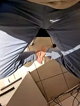 Snapshot of Lorent6969 chatting on 02/04/25, 05:10 Lorent6969 online show from 02/04/25, 05:10