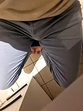 Snapshot of Lorent6969 chatting on 02/05/25, 04:59 Lorent6969 online show from 02/05/25, 04:59