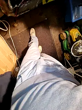 Snapshot of Lorent6969 chatting on 02/06/25, 04:58 Lorent6969 online show from 02/06/25, 04:58