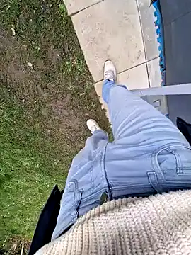 Snapshot of Lorent6969 chatting on 02/17/25, 03:42 Lorent6969 online show from 02/17/25, 03:42