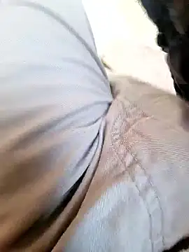 Snapshot of Lorent6969 chatting on 02/18/25, 07:32 Lorent6969 online show from 02/18/25, 07:32