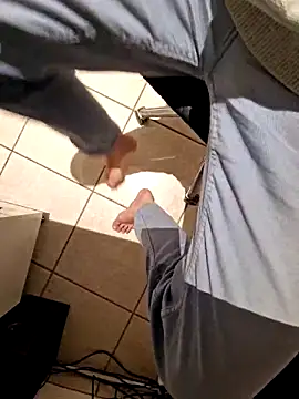 Snapshot of Lorent6969 chatting on 03/03/25, 04:58 Lorent6969 online show from 03/03/25, 04:58