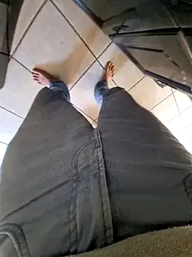 Snapshot of Lorent6969 chatting on 03/03/25, 08:05 Lorent6969 online show from 03/03/25, 08:05