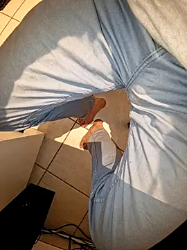 Snapshot of Lorent6969 chatting on 03/14/25, 04:54 Lorent6969 online show from 03/14/25, 04:54