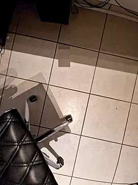 Snapshot of Lorent6969 chatting on 09/23/25, 11:24 Lorent6969 online show from 09/23/25, 11:24