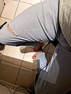 Snapshot of Lorent6969 chatting on 09/28/25, 03:23 Lorent6969 online show from 09/28/25, 03:23