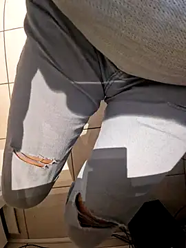 Snapshot of Lorent6969 chatting on 10/02/25, 03:57 Lorent6969 online show from 10/02/25, 03:57