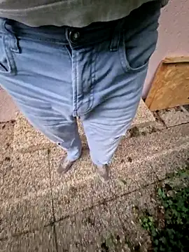 Snapshot of Lorent6969 chatting on 10/04/25, 05:49 Lorent6969 online show from 10/04/25, 05:49