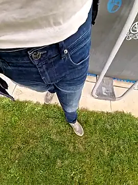 Snapshot of Lorent6969 chatting on 10/19/25, 07:53 Lorent6969 online show from 10/19/25, 07:53