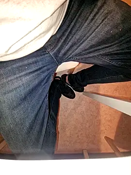 Snapshot of Lorent6969 chatting on 10/20/25, 06:30 Lorent6969 online show from 10/20/25, 06:30