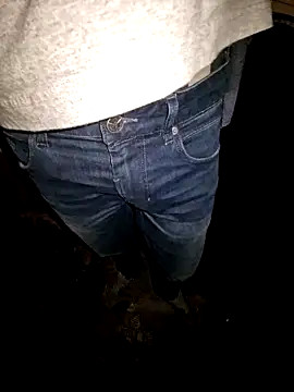 Snapshot of Lorent6969 chatting on 10/30/25, 05:31 Lorent6969 online show from 10/30/25, 05:31