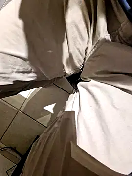 Snapshot of Lorent6969 chatting on 11/06/25, 05:08 Lorent6969 online show from 11/06/25, 05:08