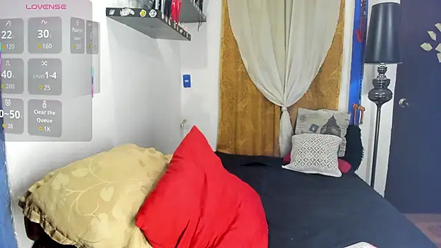 Snapshot of SARAMISHA chatting on 10/26/25, 08:04 SARAMISHA online show from 10/26/25, 08:04