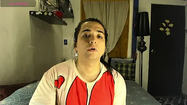 Snapshot of SARAMISHA chatting on 12/05/25, 06:37 SARAMISHA online show from 12/05/25, 06:37