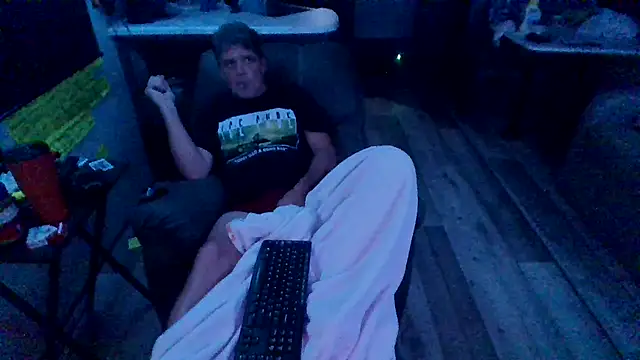 Snapshot of lateniter chatting on 09/20/25, 11:00 lateniter online show from 09/20/25, 11:00