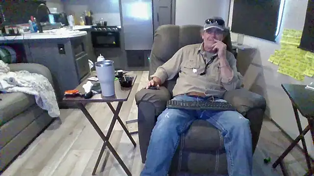 lateniter online show from 01/05/26, 11:08