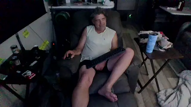 lateniter online show from 04/03/26, 07:17