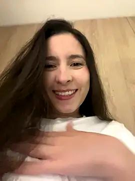 Snapshot of LittleDoll___ chatting on 11/08/25, 11:25 LittleDoll online show from 11/08/25, 11:25