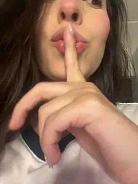 Snapshot of LittleDoll___ chatting on 11/14/25, 10:40 LittleDoll online show from 11/14/25, 10:40