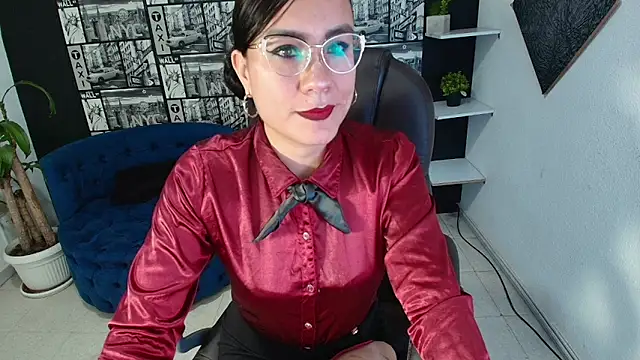 Snapshot of Agata-Moon chatting on 12/16/25, 11:59 Agata-Moon online show from 12/16/25, 11:59