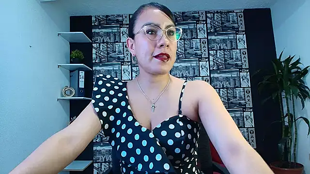 Snapshot of Agata-Moon chatting on 03/27/26, 05:12 Agata-Moon online show from 03/27/26, 05:12