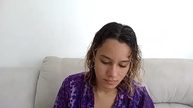 Snapshot of SamanthaWatson chatting on 05/19/26, 02:23 SamanthaWatson online show from 05/19/26, 02:23