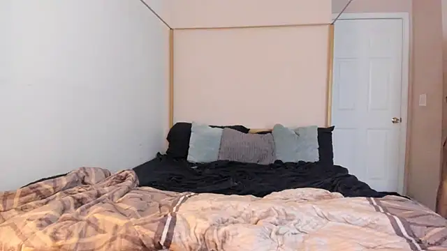 Latinaebony69 online show from 02/01/25, 09:40