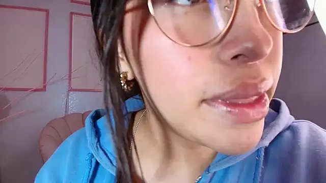 Snapshot of nerak_1a_ chatting on 03/17/25, 07:15 nerak 1a  online show from 03/17/25, 07:15