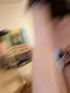 Snapshot of kaca098 chatting on 04/09/26, 05:51 kaca098 online show from 04/09/26, 05:51