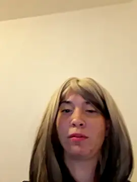 Snapshot of kaca098 chatting on 04/24/26, 07:16 kaca098 online show from 04/24/26, 07:16